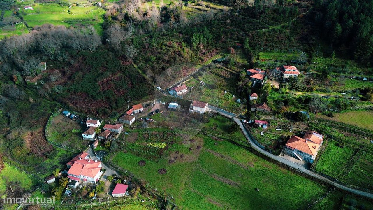 Casa T2 em Santa Marinha do Zêzere, Portugal N.º 22271