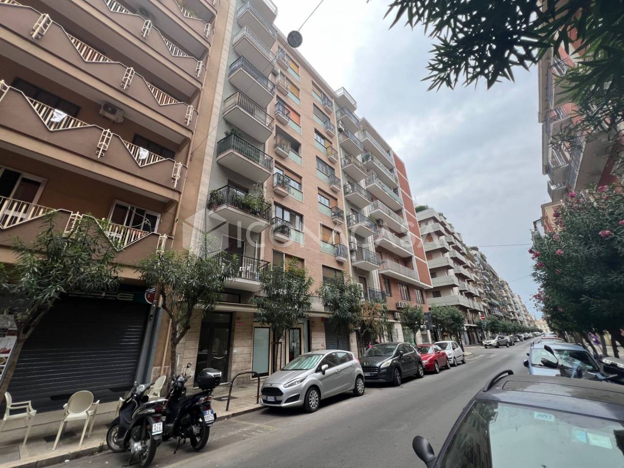 4-Zimmer Wohnung in Bari, Italy, Nr. 354672