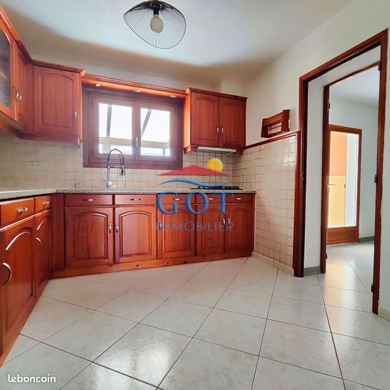 4 غرف نوم منزل في Claira, France رقم 342225