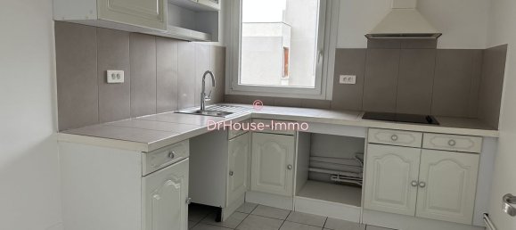 3 bedrooms Apartment in Mantes-la-Jolie, France No. 163200 4