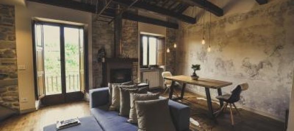 2 bedrooms Apartment in Montefortino, Italy No. 179516 2