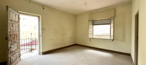 4-Zimmer Wohnung in Partinico, Italy, Nr. 38087 5