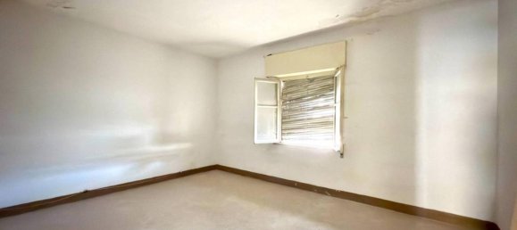 4-Zimmer Wohnung in Partinico, Italy, Nr. 38087 14