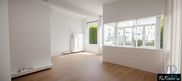 260m² Commercial property in Sintra, Portugal No. 97619 25