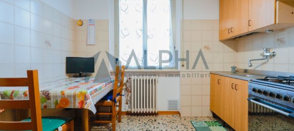 3 rooms Apartment in Forlì, Italy No. 13541 6