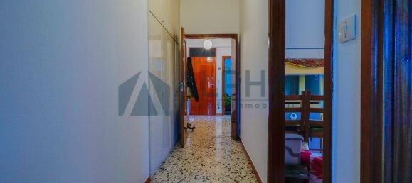 3 rooms Apartment in Forlì, Italy No. 13541 8