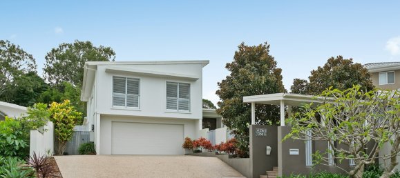 4 bedrooms House in Benowa, Australia No. 147 25