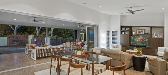 4 bedrooms House in Benowa, Australia No. 147 20