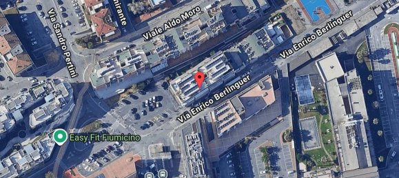 79m² Commercial property in Fiumicino, Italy No. 317278 4