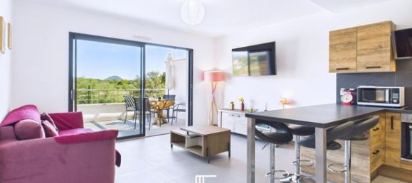 Apartamento de 1 dormitorio en Porto-Vecchio, France No. 302832 5