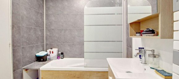 4 bedrooms House in Seine-Maritime, France No. 356915 6