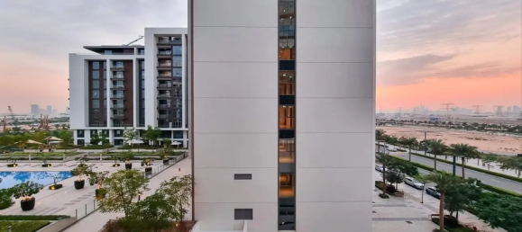 Studio in Dubai, UAE No. 21086 12