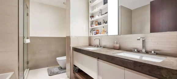 Studio in Dubai, UAE No. 21086 8