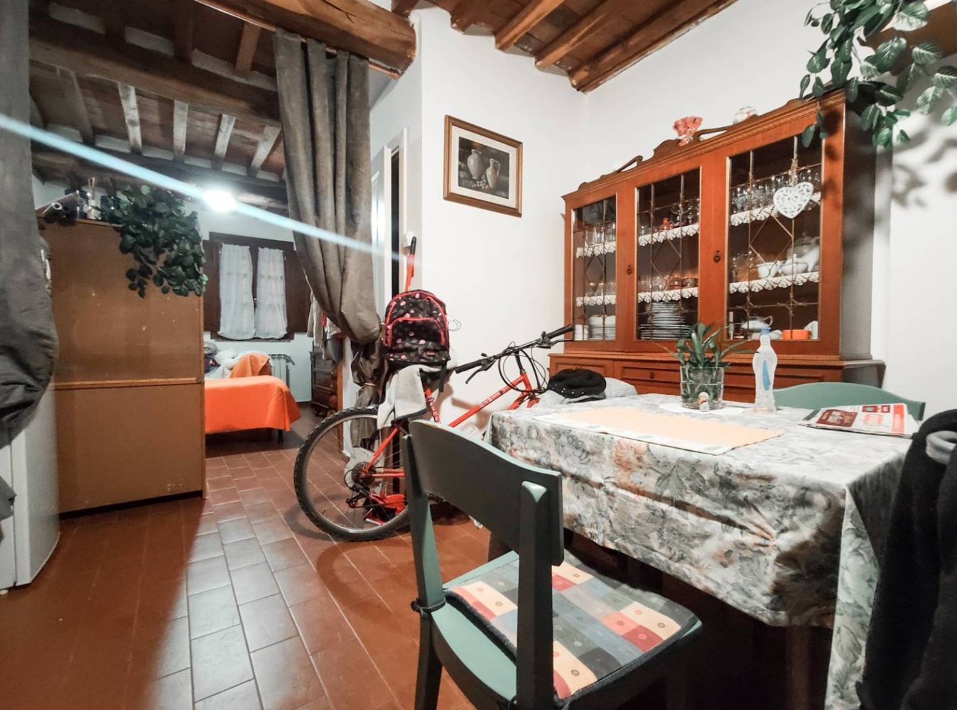 Квартира с 1 спальней в Лукка, Италия № 215763