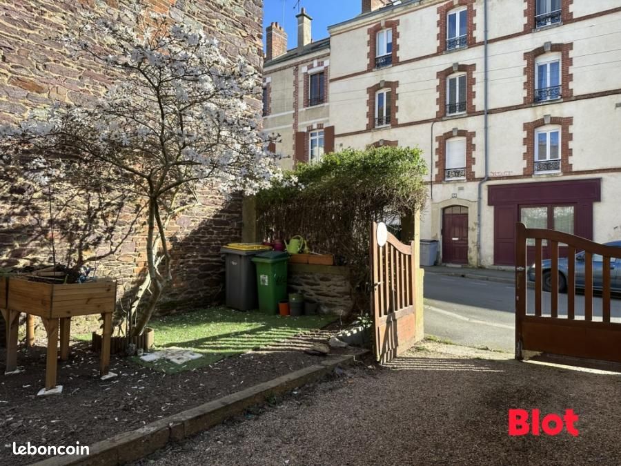 Casa de 3 dormitorios en Rennes, France No. 192337