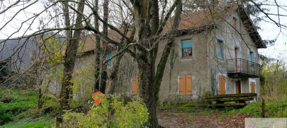 8 bedrooms House in Urbe, Italy No. 102450 3