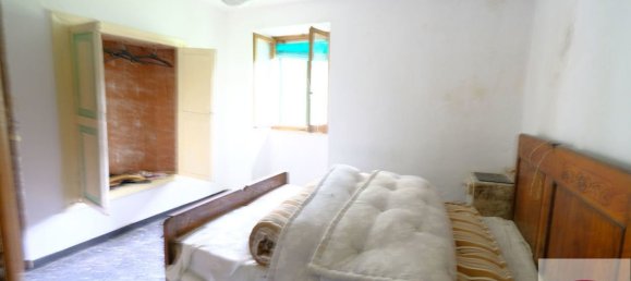 8 bedrooms House in Urbe, Italy No. 102450 28