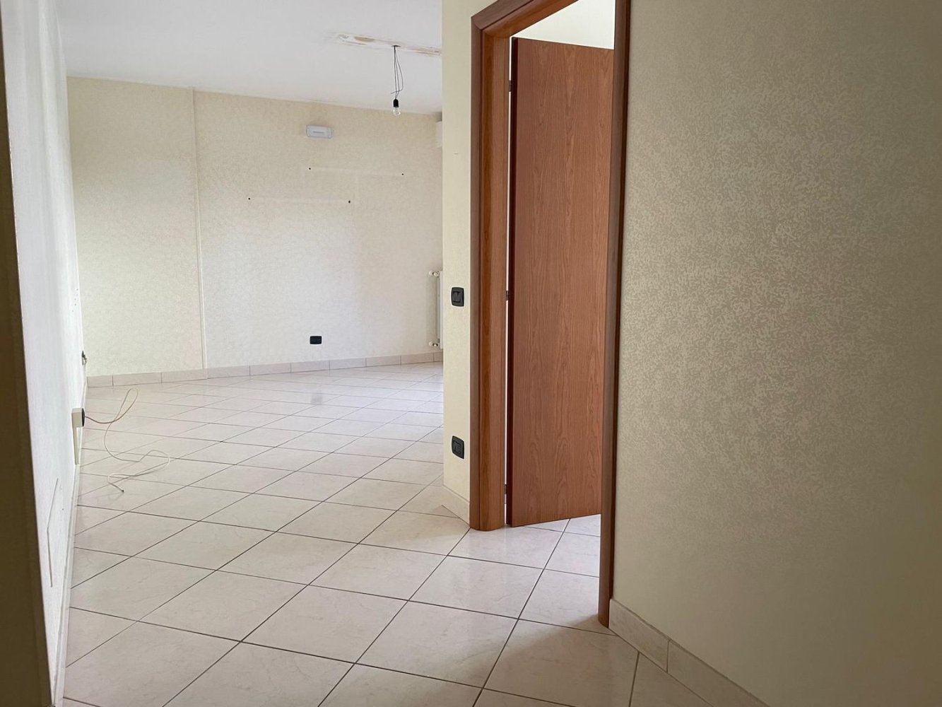 Apartamento T3 em Taranto, Italy N.º 374942