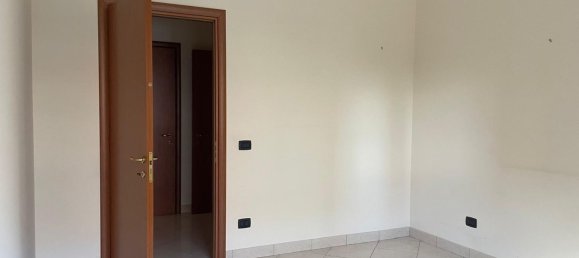 Apartamento T3 em Taranto, Italy N.º 374942 21