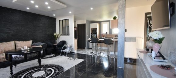 4 Schlafzimmer Haus in Leves, France, Nr. 222033 3