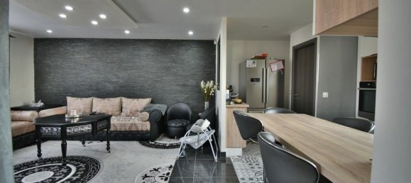 4 Schlafzimmer Haus in Leves, France, Nr. 222033 2