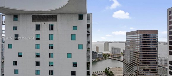 2 dormitorios propiedad comercial en venta en Miami, Miami-Dade, Florida, USA № 615732 5