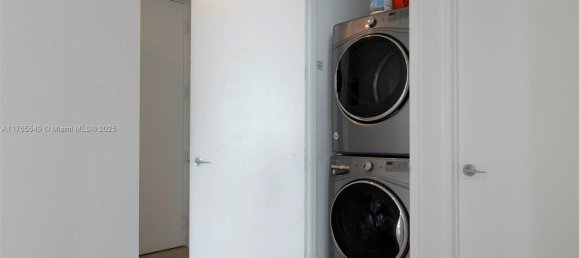 2 dormitorios propiedad comercial en venta en Miami, Miami-Dade, Florida, USA № 615732 18