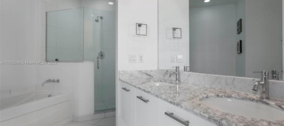 2 dormitorios propiedad comercial en venta en Miami, Miami-Dade, Florida, USA № 615732 13