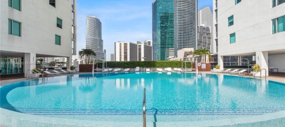 2 dormitorios propiedad comercial en venta en Miami, Miami-Dade, Florida, USA № 615732 2