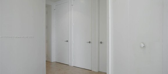 2 dormitorios propiedad comercial en venta en Miami, Miami-Dade, Florida, USA № 615732 19
