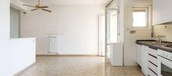 2 rooms Apartment in Trieste, Italy No. 36814 4