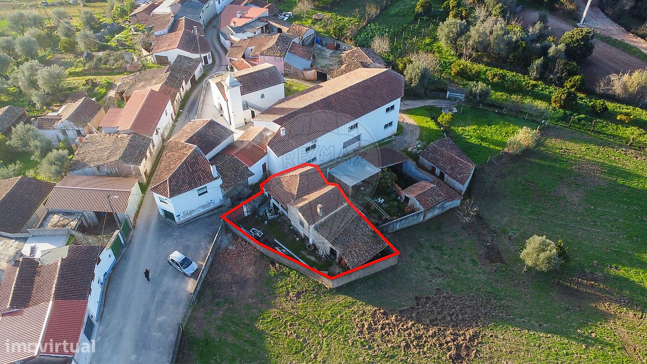 Дом с 2 спальнями в Миранда ду Корву, Португалия № 158076