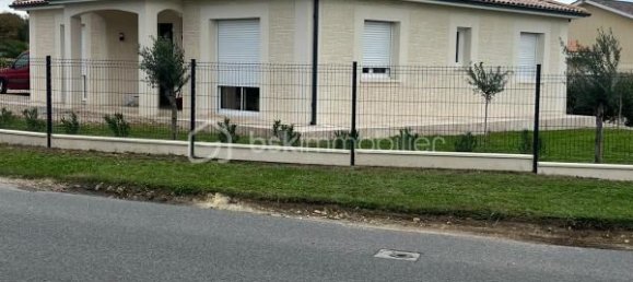 3 bedrooms House in Gironde, France No. 341827 13