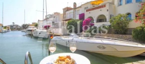 5 غرف نوم منزل في Empuriabrava, Spain رقم 159133 3