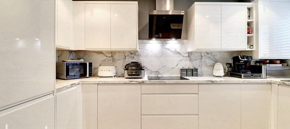 4 bedrooms Commercial property in Biggin Hill, United Kingdom No. 4749 18