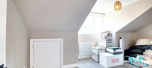 4 bedrooms Commercial property in Biggin Hill, United Kingdom No. 4749 29