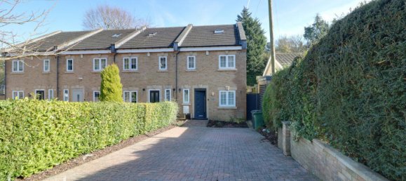 4 bedrooms Commercial property in Biggin Hill, United Kingdom No. 4749 32