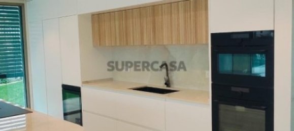 5 bedrooms Villa in Almada, Portugal No. 159983 32