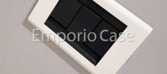 2 Schlafzimmer Wohnung in Modena, Italy, Nr. 325753 3