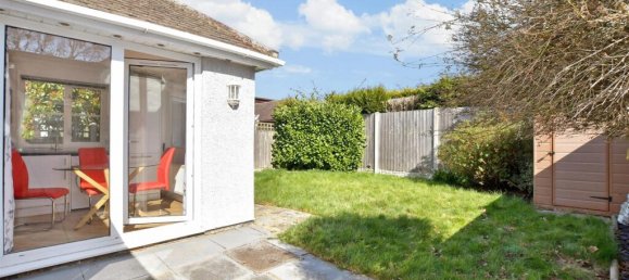 2 bedrooms Bungalow in Essex, United Kingdom No. 4066 15