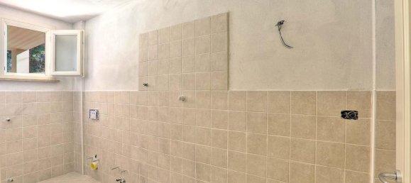 5 Schlafzimmer Haus in Rosignano Marittimo, Italy, Nr. 48425 12