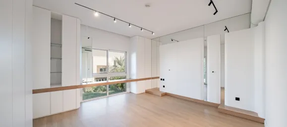 4 bedrooms Villa in Dubai, UAE No. 107879 10