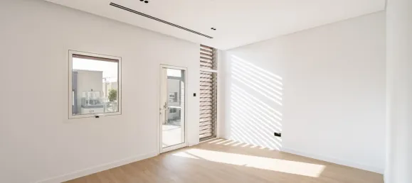 4 bedrooms Villa in Dubai, UAE No. 107879 13