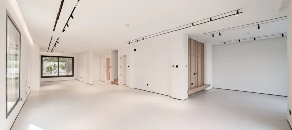 4 bedrooms Villa in Dubai, UAE No. 107879 3