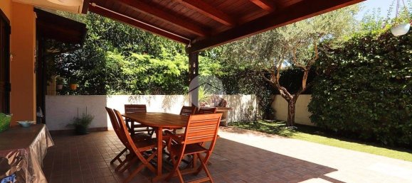 3 bedrooms House in Pescara, Italy No. 281440 9