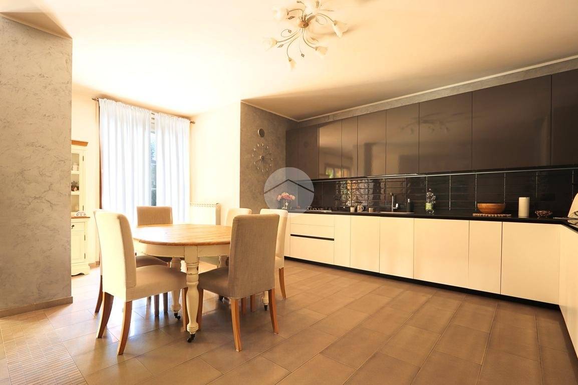 3 bedrooms House in Pescara, Italy No. 281440