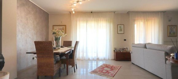 3 bedrooms House in Pescara, Italy No. 281440 14