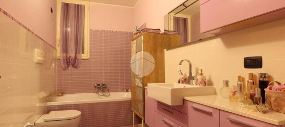 3 bedrooms House in Pescara, Italy No. 281440 7