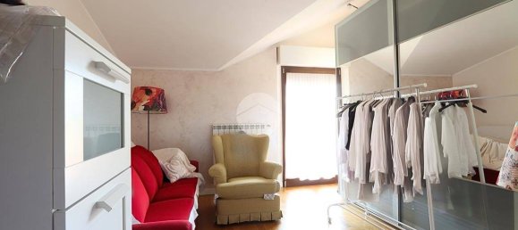 3 bedrooms House in Pescara, Italy No. 281440 25