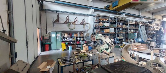 730m² Warehouse in Modena, Italy No. 222600 56